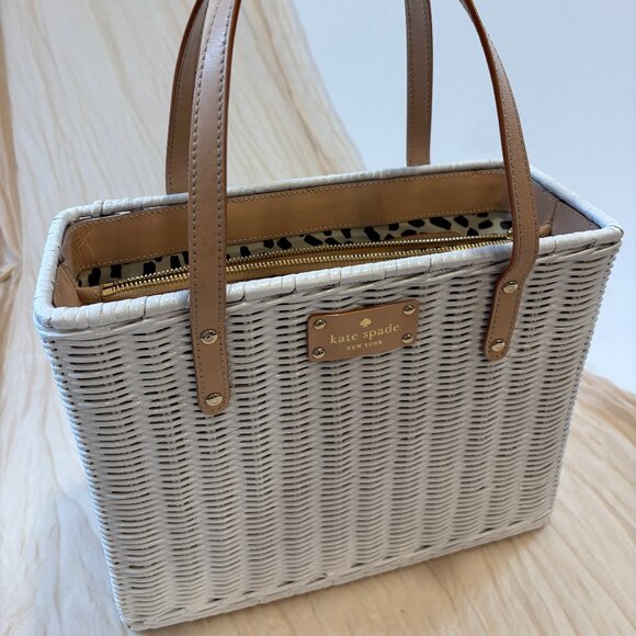 Kate Spade New York Handbags - Kate Spade LIMITED EDITION Vintage White Straw Handbags $250 MSRP